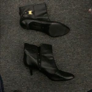 Ralph Lauren boots size 9